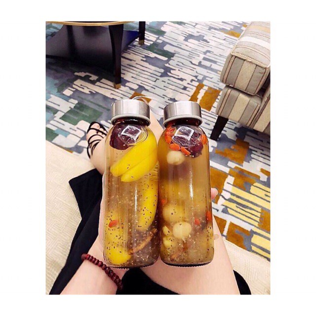 Bình nước thủy tinh - Bình đựng nước thủy tinh Cao cấp 500ml có dây xách Trà Hoa Cô Ba