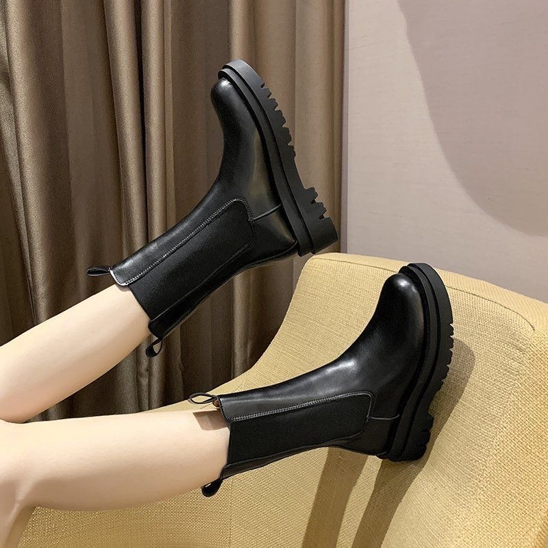 Giày Nữ Giày Cao Cổ Phong Cách Trẻ Trung, Năng Động  KHO GIA DỤNG TRẦN PHÚ