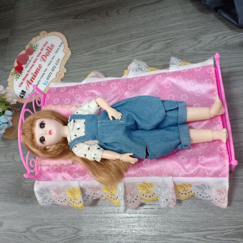 Giường ngủ cho búp bê kiểu đơn giản kèm ga gối dễ thương dài 30cm rộng 15cm