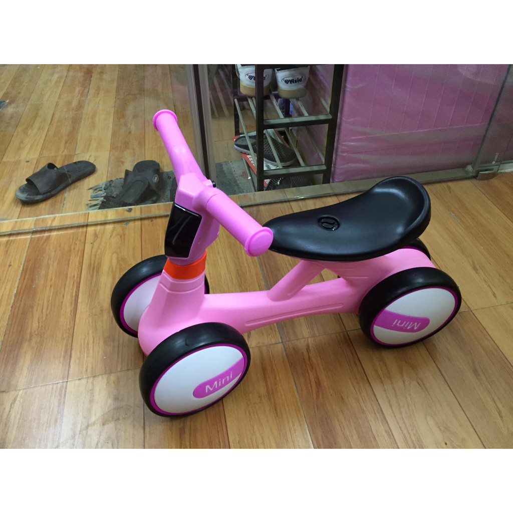 Xe Cân Bằng Mini Bike 4 bánh Có đèn có nhạc