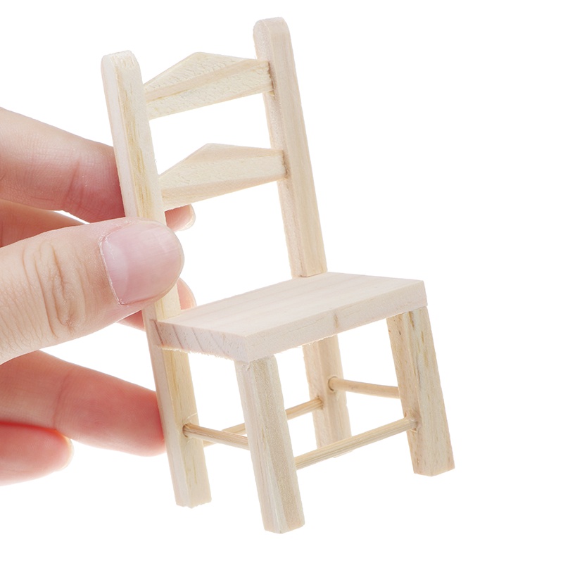 Bộ 2 Ghế Gỗ Mini Tỉ Lệ 1: 12 Trang Trí Nhà Búp Bê