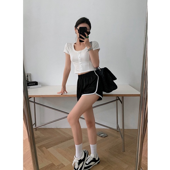 QKOOLE  Quần short thể thao phong cách Hàn Quốc kiểu dáng năng động cho nữ