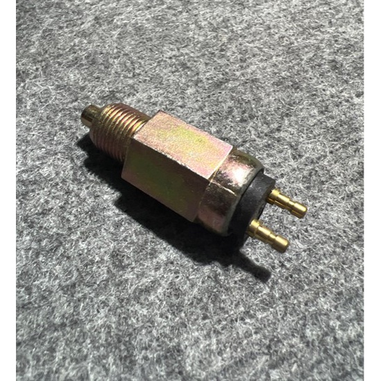 Núm báo lùi 4100 xuôi TK236