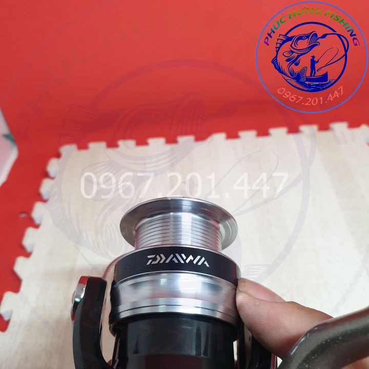 Máy Câu Daiwa 4000 Chính Hãng Full Size