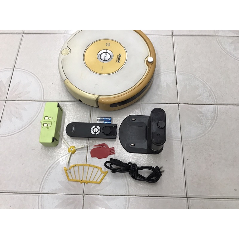 Robot quét nhà hút bụi thông minh 537