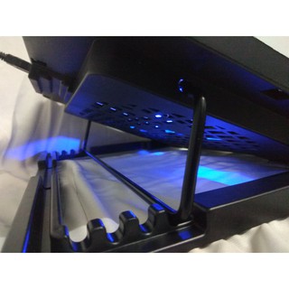 Đế quạt tản nhiệt 5 cấp nâng hạ, mặt tản nhiệt cứng có đèn Led Blue bền đẹp