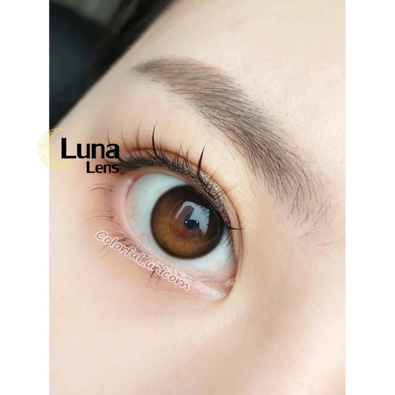 MỘT ĐÔI KÍNH ÁP TRÒNG NÂU ĐEN HỔ PHÁCH AMBER BROWN SIÊU ÊM SIÊU MỀM NỘI ĐỊA TRUNG QUỐC - CÓ ĐỘ CẬN 708