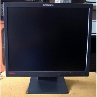 Màn hình Lenovo 15 in bền đẹp