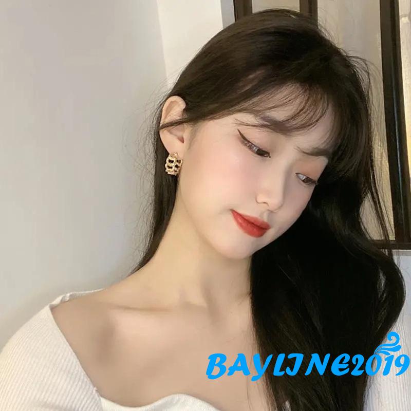 Bông tai hình chữ C màu vàng thời trang cho nữ