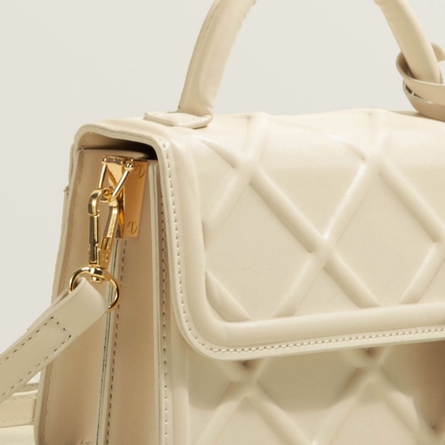 🌸Hàng Order🌸 Túi Xách Muzi&kai Chính Hãng Da Vân Họa Tiết Quai Da Kèm Phối Xích Quả Lắc Sang Chảnh Nữ Tính 🌸 Quảng Châu