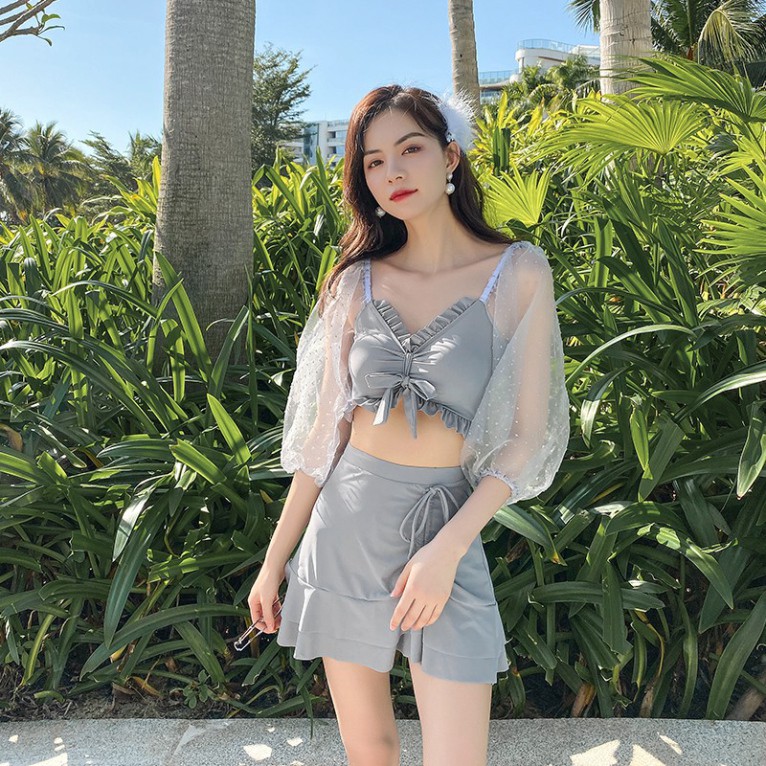 Áo bơi nữ 2 mảnh liền kín đáo Louro, kiểu bikini đi biển tay ngắn chun eo tay bồng phong cách đồ bơi hàn quốc - SW06 | BigBuy360 - bigbuy360.vn