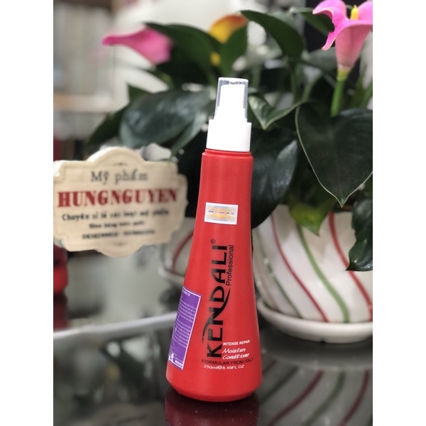 Xịt dưỡng tóc Sophia 250ml chính hãng