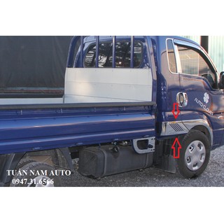 ỐP TRANG TRÍ TAI XE SAU XE TẢI KIA K250/ K200/ BONGGO III ( Hàng Korea Cao Cấp)