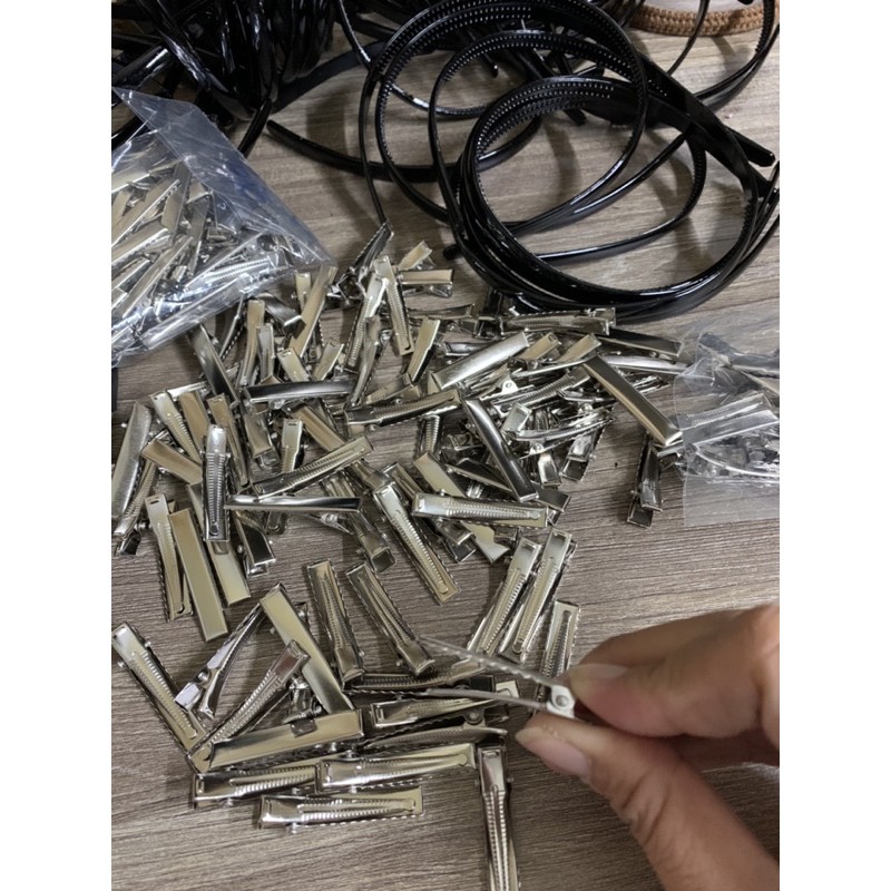 Phôi cài phôi kẹp