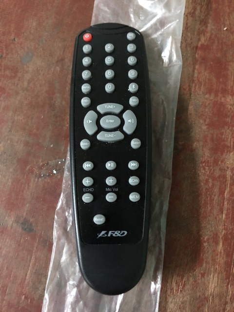 Remote loa fenda chính hãng Mới