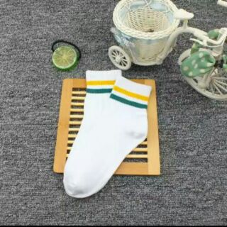 Tất cao cổ kẻ sọc
