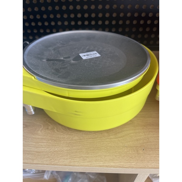 Khay mồi giọt nước