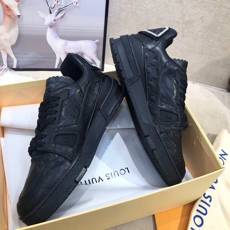 Giày thể thao nam Louis Vuitton LV da thật cao cấp màu full đen cực chất