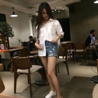 Sơ mi trắng oversize oxford trắng / đen