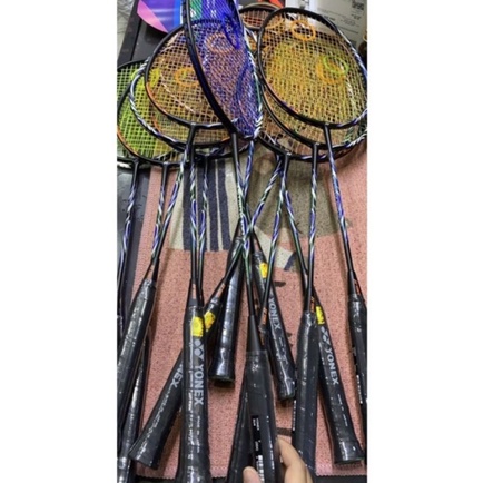 vợt cầu lông Yonex astrox 100zx,100zz khung carbon siêu bền nhẹ đẹp(tặng dây căng,túi,quấn cán)