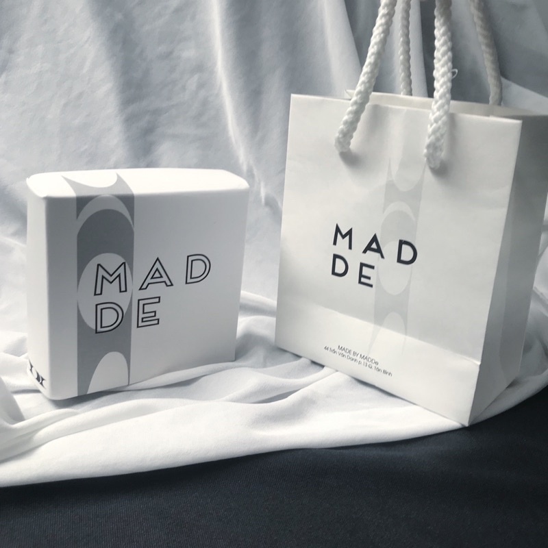 Dịch vụ gói quà / Hộp quà đen / Túi quà / Madde