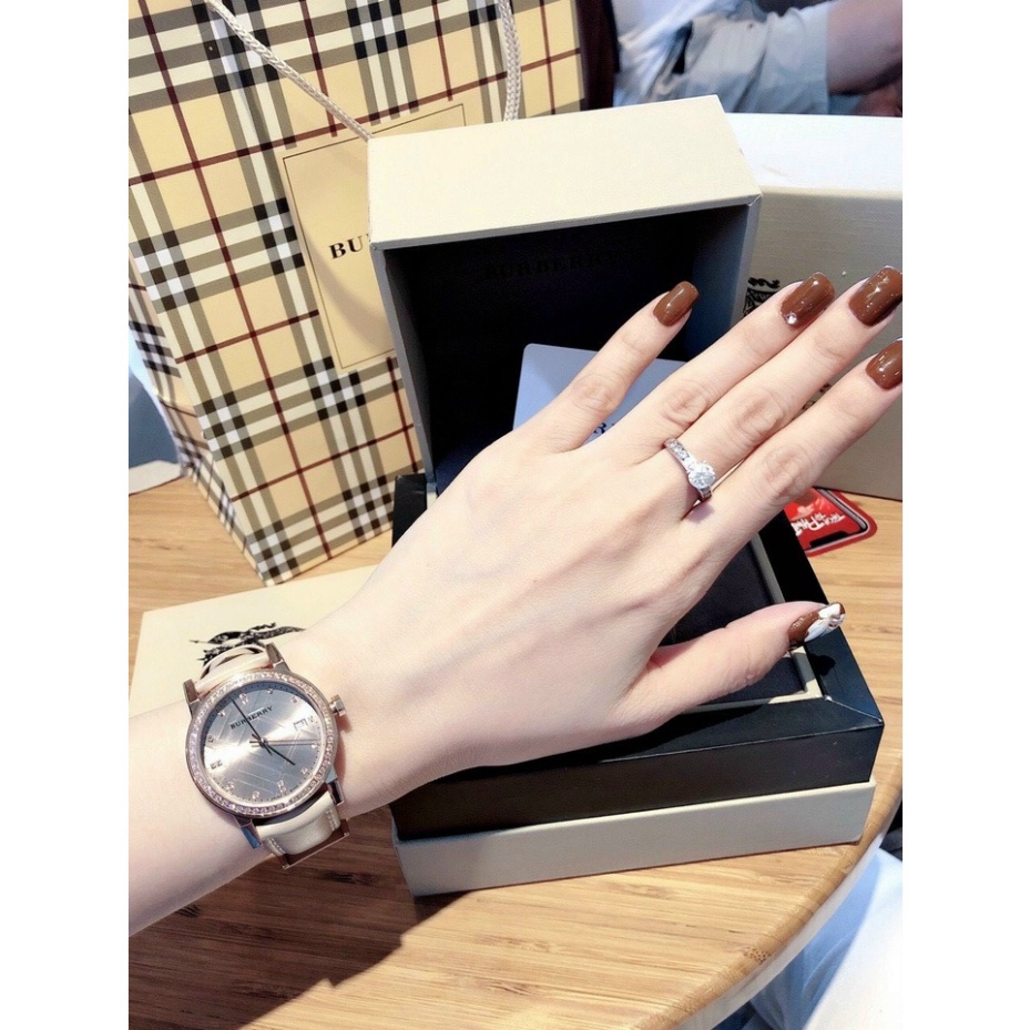 Đồng hồ nữ BURBERRY cao cấp - đính daimond trắng viền và số, dây da sang trọng