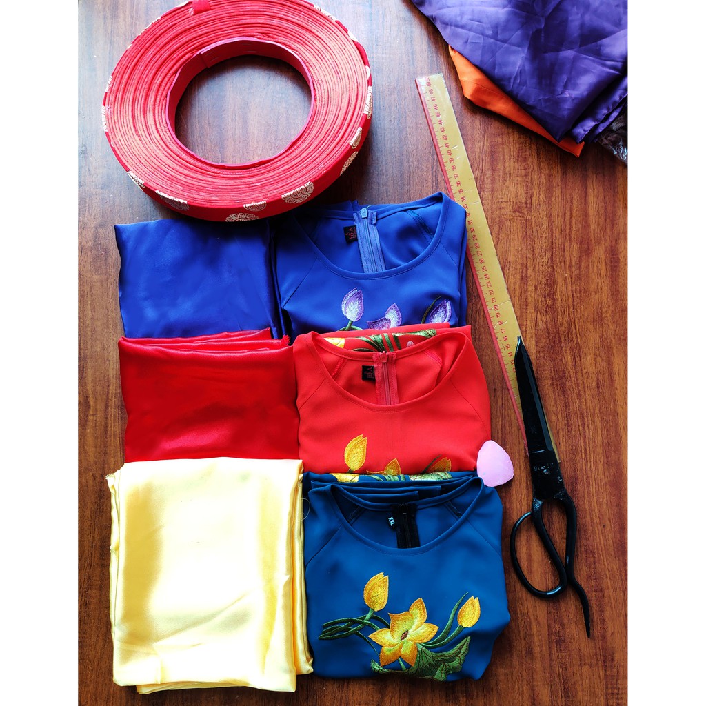 ÁO DÀI TRUYỀN THỐNG THÊU HOA SEN KÈM QUẦN 3 MÀU ADTH2T