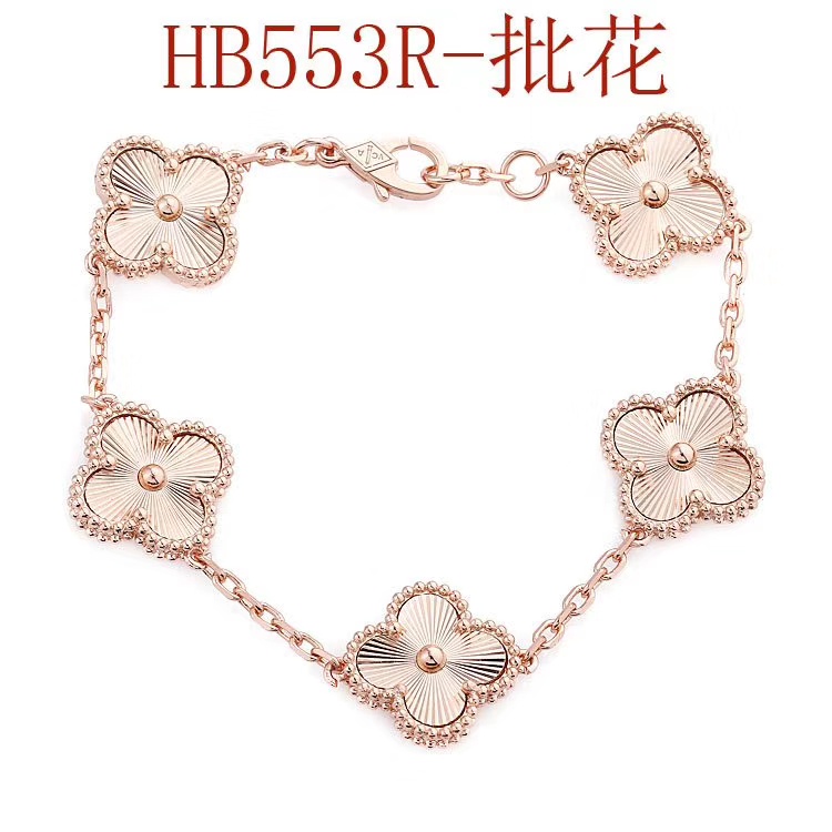 Vòng Tay Mạ Vàng 18K Mặt Hình Cỏ Bốn Lá Thời Trang