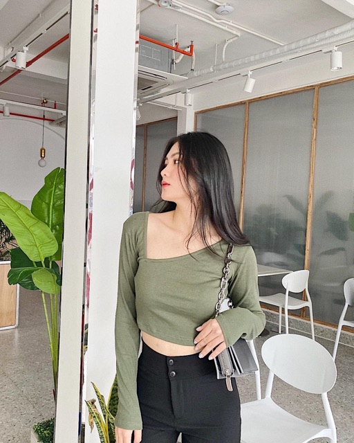 ÁO CROPTOP CỔ LỆCH TAY DÀI [𝐂𝐇𝐎𝐂𝐎𝐋𝐀𝐓𝐄 𝐦𝐢𝐱𝐱]