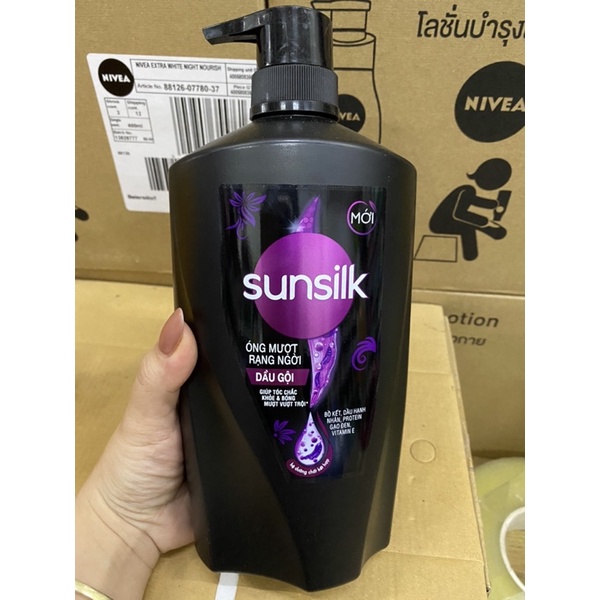 Dầu gội Sunsilk Bồ Kết óng mượt rạng ngời 900g