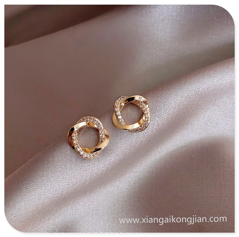Khuyên Tai Kim Loại Thời Trang Hàn Quốc Cho Nữ
