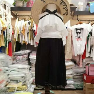 Sét áo bé gái trễ vai thắt nơ và quần culottes sanh điệu