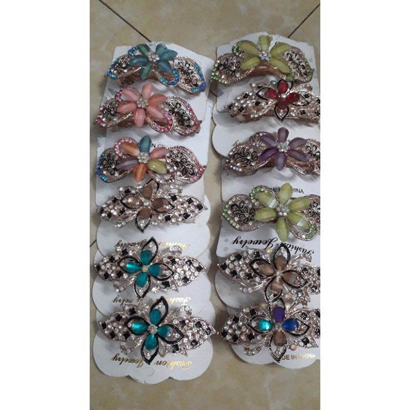 Cặp tóc đá cao cấp.