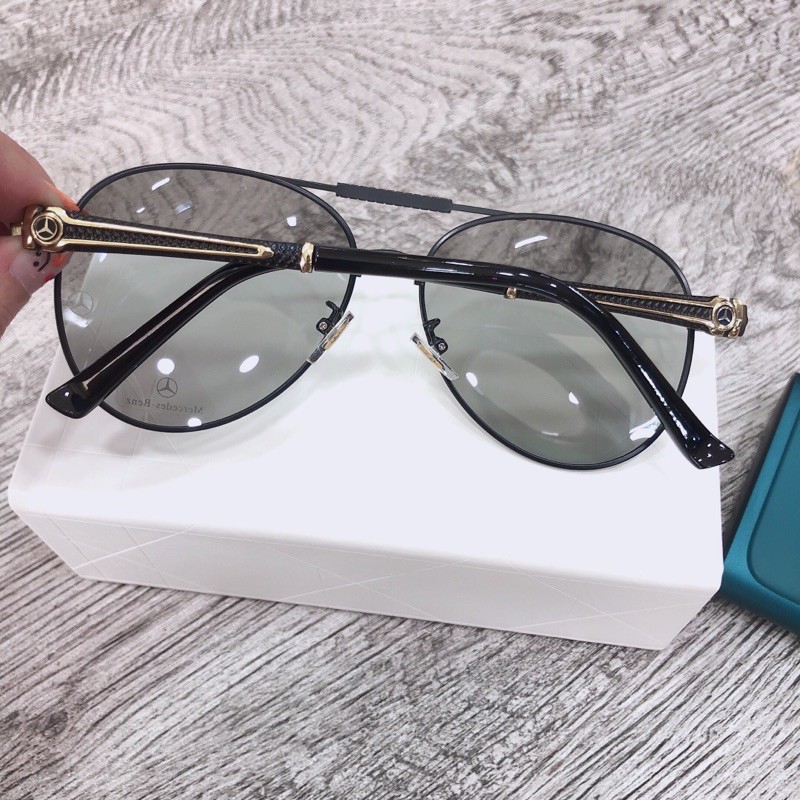 kính nam tròng đổi màu | BigBuy360 - bigbuy360.vn