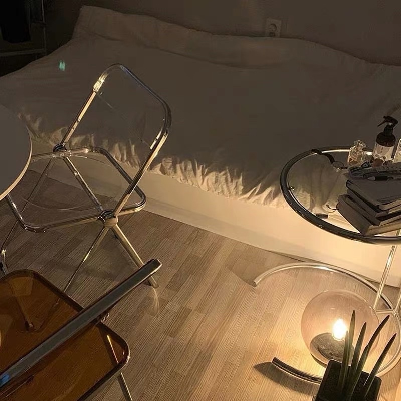 Ghế trong suốt Acrylic chair, ghế pha lê trang trí studio - Décor nhà Sò