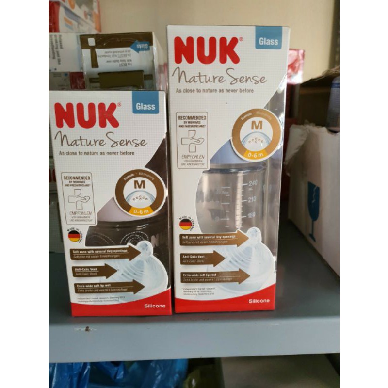 Bình sữa NUK thủy tinh Nature Sense 120/ 240ml núm ti silicone S1-M