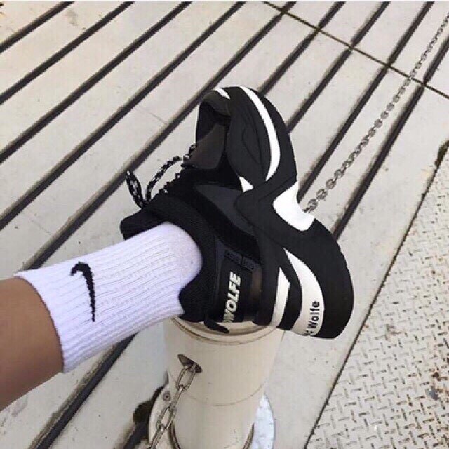 Tất nike thể thao màu trắng / đen phong cách năng động thời trang