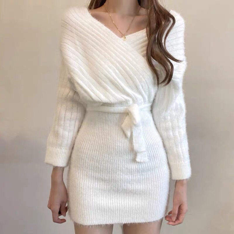 VÁY LEN CỔ V ÔM BODY DÀI TAY KÈM DÂY BUỘC VÁY LEN TRỄ VAI