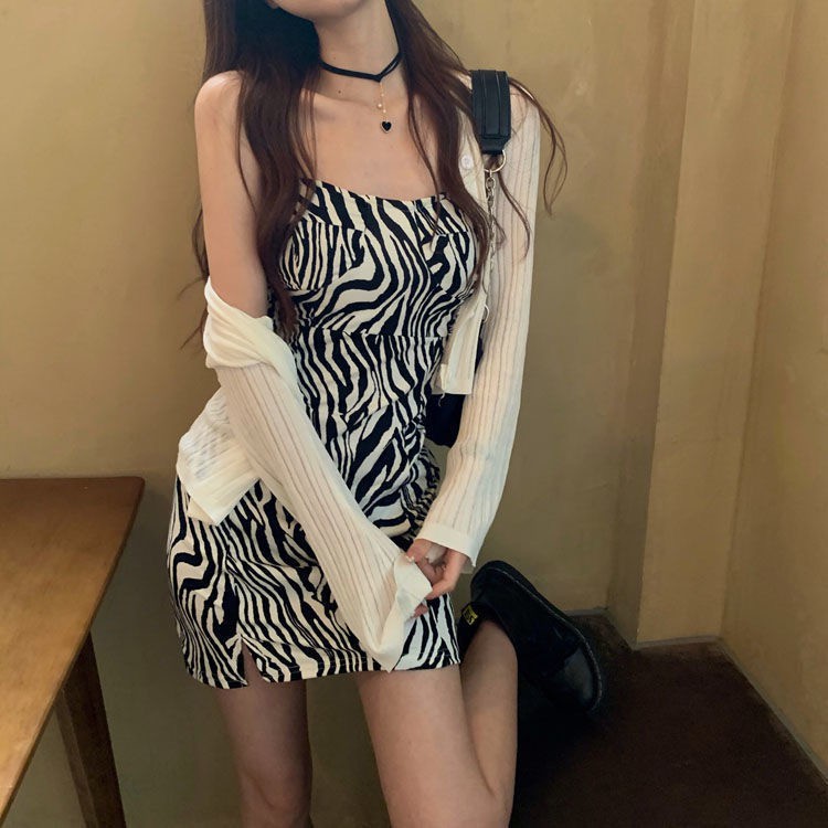 Đầm Hai Dây Họa Tiết Sọc Vằn Thời Trang Nữ Tính | BigBuy360 - bigbuy360.vn