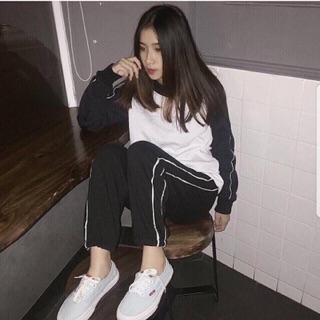 Quần jogger nữ 2 sọc nhỏ