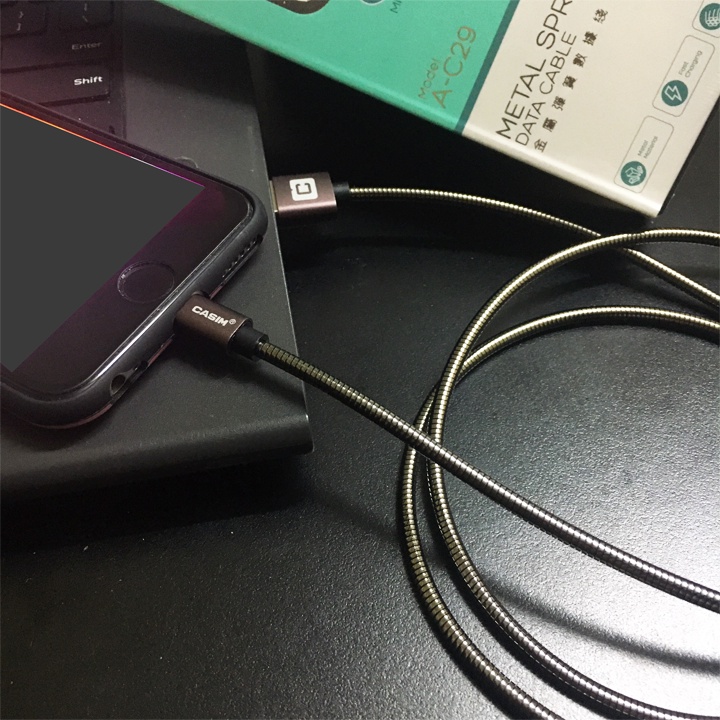 Dây cáp sạc CASIM A-C29 bọc lò xo kim loại chống đứt,hỗ trợ sạc nhanh cho IP,tablet táo,tai nghe ko dây táo,...