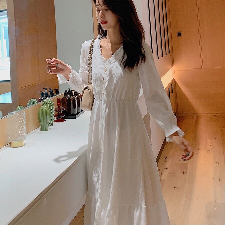 Phong cách mới của Hepburn váy trắng kiểu Pháp váy dài tay thắt lưng váy cổ tích dài giữa | BigBuy360 - bigbuy360.vn