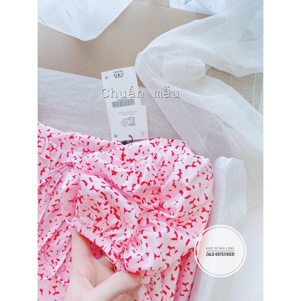 Đầm hồng rút dây ngực xẻ chân