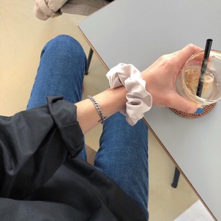 Cột tóc scrunchies bóng