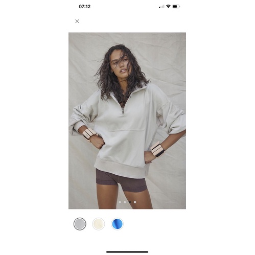 - Áo Hoodie nỉ da cá