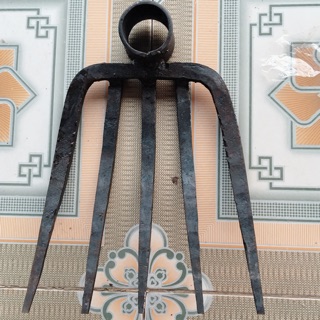 Cào làm đất làm vườn kèm cán