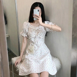 Đầm chiffon cổ vuông tay phồng ngắn thời trang 2021