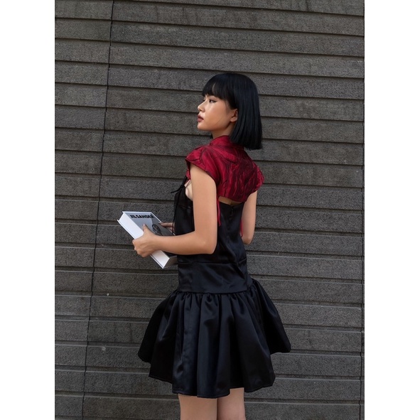 Croptop miniFen tặng kèm áo ống đen | BigBuy360 - bigbuy360.vn