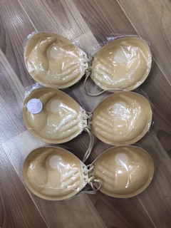Miếng dán nâng ngực siêu dày