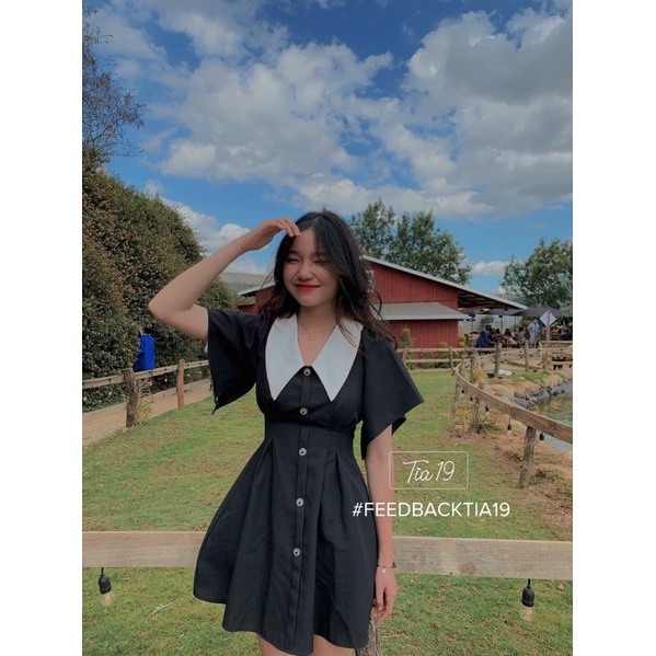 Váy cổ V tay xoè ulzzang Tia19. Đầm pha trắng đen dự tiệc cutout tay rộng | BigBuy360 - bigbuy360.vn